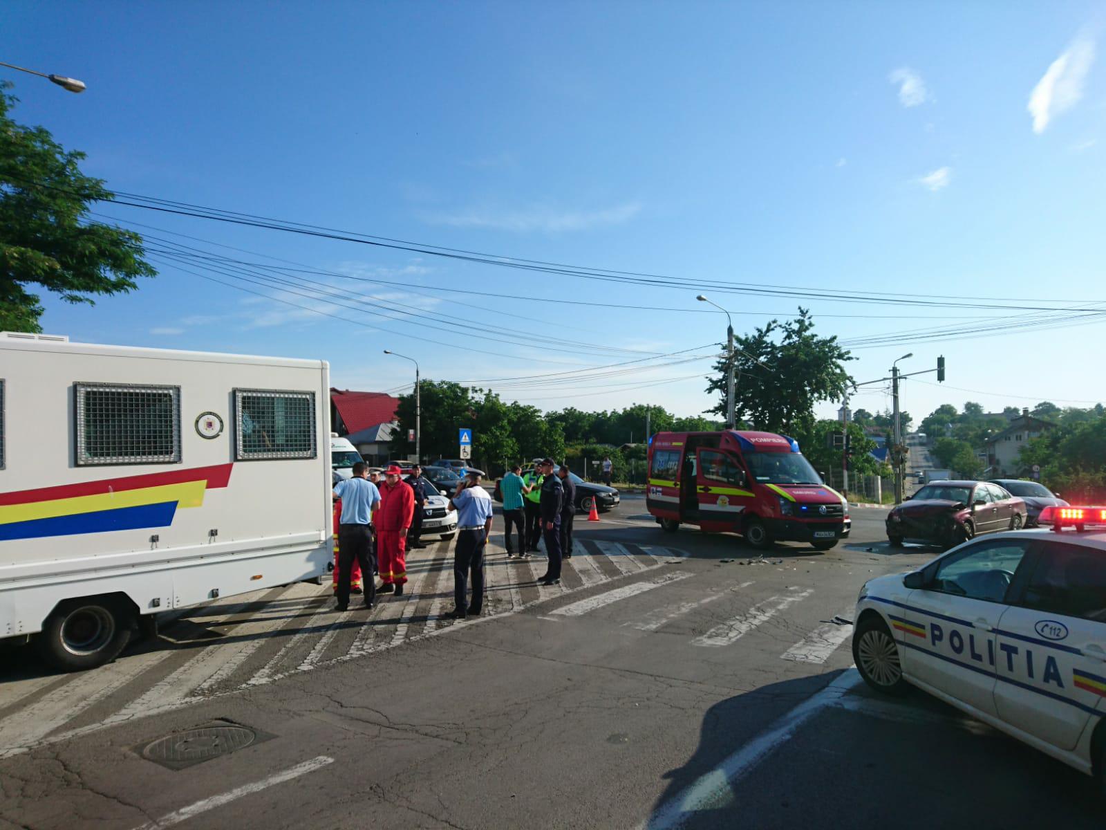 Local Mașină Cu Deținuți Implicată Intr Un Accident In Drum Spre